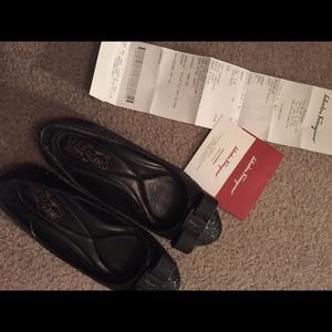 Salvatore Ferragamo Flat
size5
with no box
